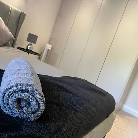 - Cozy Intimate Apartman *